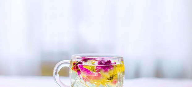 玫瑰花茶可以祛斑養(yǎng)顏嗎？