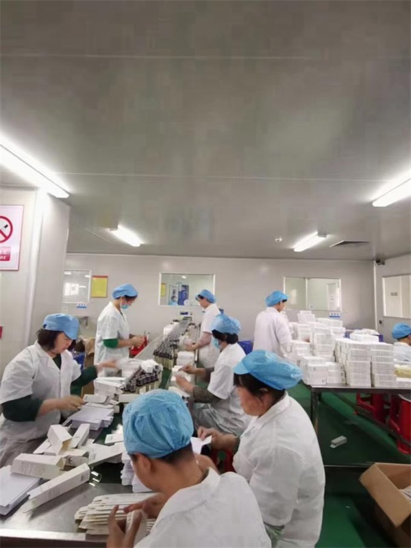 熙凝顏公司生產(chǎn)車間包裝部1